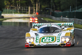 Porsche 962 (1989) Tic Tac an der Spa Classic 2015 im Feld der Gruppe C Fahrzeuge