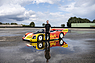 Porsche 962 C (1987) – Armin Burger verdeckt die Startnummer. (© Porsche AG, 2021)