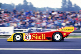 Porsche 962 C (1987) – Mit PDK und Hans-Joachim Stuck als Fahrer.