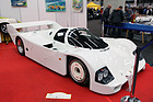 Porsche 962 C (1990) - ganz in Weiss - ursprünglich in die Schweiz ausgeliefert und u.a. mit Decorplast-Sponsorenbemalung unterwegs, auch bei den 24 Stunden von Le Mans im Einsatz - in der Porsche-Sonderschau - Oldtimer- und Teilemarkt Fribourg 2014