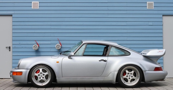 Bild Porsche 964 Carrera RS 3.8 (1994) - nur 55 Exemplare dieses Typs wurden hergestellt - verkauft an der Bonhams Versteigerung in Knokke-Le Zoute am 11. Oktober 2013