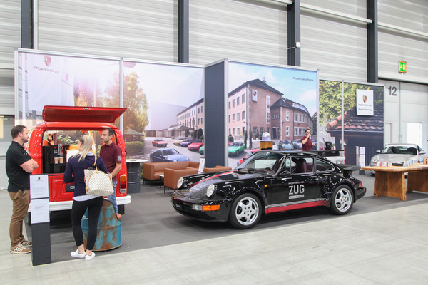 Porsche 964 auf dem Stand von Porsche Classic Partner Zug - Swiss Classic World Luzern 2021