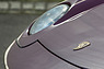 Porsche 968 (1993) - Porsche-Zeichen auf dem Bug (© Daniel Reinhard, 2020) Porsche 968 (1993) - Porsche-Zeichen auf dem Bug (© Daniel Reinhard, 2020)