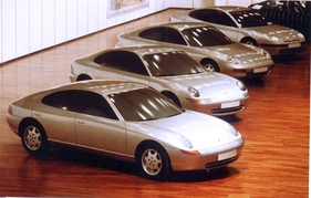 Um Details besser vergleichen zu können, wurden die verschiedenen Entwurfsmodelle des Porsche 989 nebeneinander aufgestellt.
