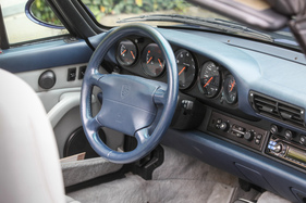 Porsche 993 Cabrio (1995) - mehrfarbiges Interieur