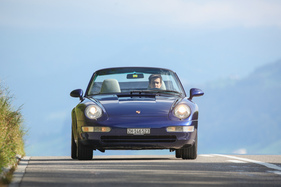 Porsche 993 Cabrio (1995) - nur 1735 mm breit (ohne Spiegel)