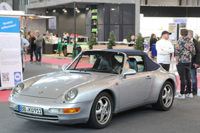 Porsche 993 Cabriolet (1995) - sieht zunächst tiptop aus ... - Retro Classics Stuttgart 2020