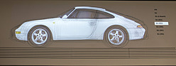 Porsche 993 - mit dem 993 wurde erstmals die Form stark verändert - 50 Jahre Porsche 911 im Porsche-Museum