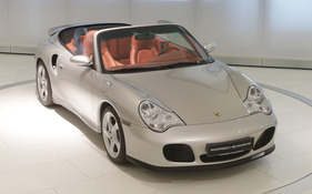 Porsche 996 Turbo Cabriolet - viel Power für das Offenfahren - 50 Jahre Porsche 911 im Porsche-Museum