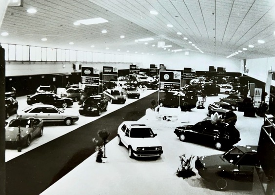 Bild: Porsche, Audi und Volkswagen - Auto Zürich 1989