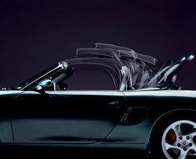 Porsche Boxster (2000) - das Dach öffnet sich in 12 Sekunden