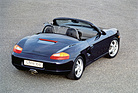 Bild: Porsche Boxster (2000) - das Heck war weniger knackig als bei der Studie von 1993