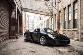 Porsche Carrera GT (2005) - als Lot 256 an der RM/Sotheby's Amelia Island Versteigerung 2017 angeboten