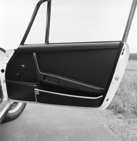 Porsche Carrera RS (1973) - Montagejahr 1974, Türinnenfutter komfortabel bei der Touringversion