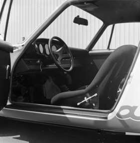 Porsche Carrera RS (1973) - karge Sportausstattung in der Leichtbauversion des Montagejahres 1974