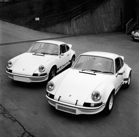 Porsche Carrera RS (1973) - links ein 2,7-Liter, rechts der Porsche Carrera RSR mit 2,8-Liter-Motor