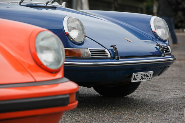 Porsche-Farben Blau und Orange - OSMT Zug im September 2017