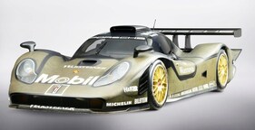 Porsche GT1 (1998) – Chassis 001 des 911 GT1 98 wurde als reines Testfahrzeug für unterschiedlichste Rennstrecken gebaut, um Schwächen aufzudecken Porsche GT1 (1998) – Chassis 001 des 911 GT1 98 wurde als reines Testfahrzeug für unterschiedlichste Rennstrecken gebaut, um Schwächen aufzudecken