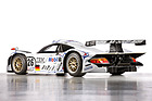 Porsche GT1 (1998) – Der Porsche 911 GT1 98 rettete 1998 mit seinem Sieg in Le Mans, gefahren von Aiello, McNish und Ortelli, den Tag für das Porsche-Team. Er gehört zu den Glanzstücken der Ausstellung im Porsche-Museum