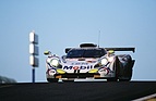 Porsche GT1 (1998) – In der Abenddämmerung von Le Mans blickte der Porsche mit der Startnummer 25 von Jörg Müller, Uwe Alzen und Bob Wollek der untergehenden Sonne entgegen. Sie sollten Zweiter werden