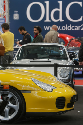 Porsche-Generationen, vorne 996 und dahinter "F-Modell" - 42. Auto e Moto d'Epoca 2025
