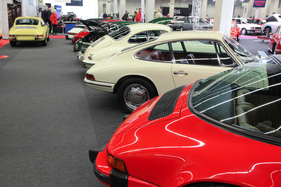 Porsche-Modelle mit Heckmotor in verschiedenen Farben - Retro Classics Cologne Köln 2017