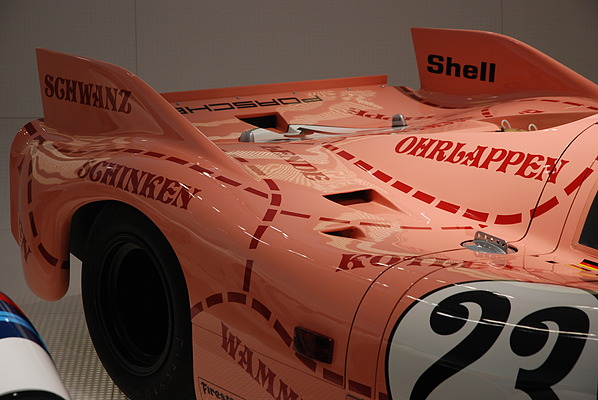 Porsche-Museum: Porsche 917/20 KH 1971 (Kurzheck, Coupé) - Schinken und Ohrlappen der Sau - Heck-Ansicht