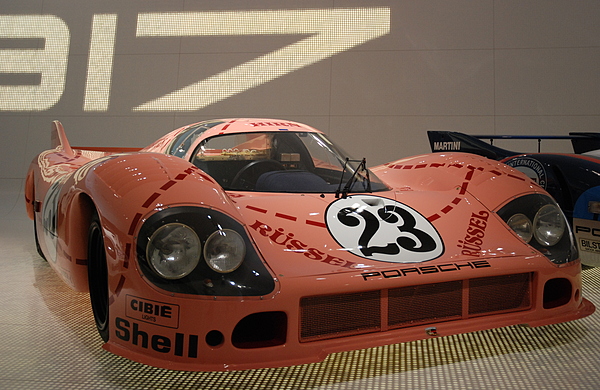 Porsche-Museum: Porsche 917/20 KH 1971 (Kurzheck, Coupé) - auch bekannt als Pink Pig oder die Sau