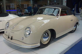 Porsche Pre-A Cabrio (1950) - in der Sonderschau "70 Jahre Porsche 356" in der Autoworld Brüssel 2020