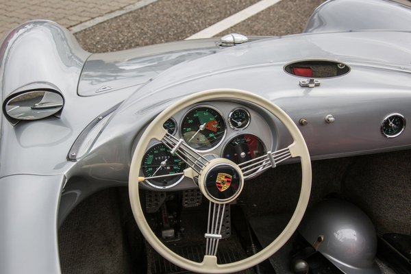 Porsche Spyder – Cockpit – Retro Saisonauftakt 2025