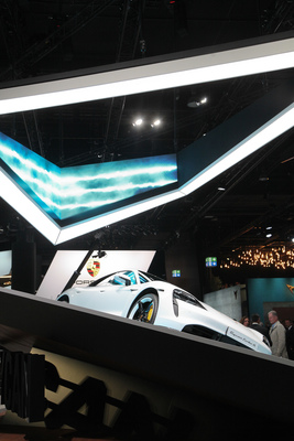 Porsche Taycan (2019) - mit Spannung erwartet, im wahrsten Sinne des Wortes - IAA in Frankfurt 2019