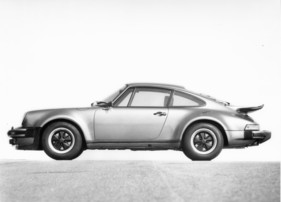 Porsche Turbo (1975) - von der Seite betrachtet