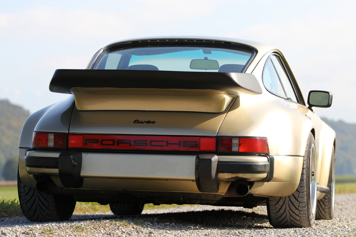 Porsche Turbo (1976) - aus dieser Perspektive sahen die meisten Zeitgenossen den Turbo