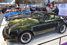 Porsche Turbo im Rahmen des Jubliäums 50 Jahre Porsche 11 - an der Messe Epoqu’Auto in Lyon im November 2013 Porsche Turbo im Rahmen des Jubliäums 50 Jahre Porsche 11 - an der Messe Epoqu’Auto in Lyon im November 2013