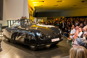 Porsche Typ 64 (1939) - auf der Bühne Porsche Typ 64 (1939) - auf der Bühne