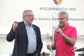 Porsche-Urgestein Jürgen Barth wird von Dino Graf interviewt - 4. Porsche Classic Day Schinznach Bad 2016 Porsche-Urgestein Jürgen Barth wird von Dino Graf interviewt - 4. Porsche Classic Day Schinznach Bad 2016