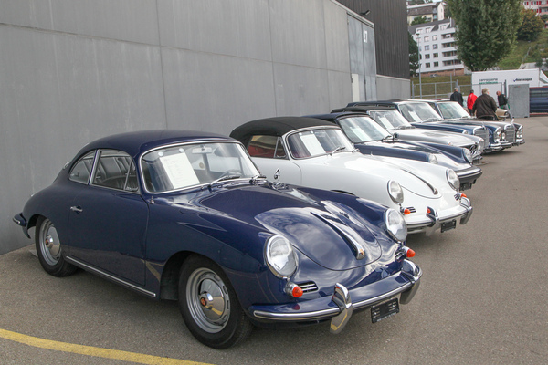Porsche und Mercedes-Benz in Reih' und Glied auf dem privaten Fahrzeugmarkt - Swiss Classic World Luzern 2021