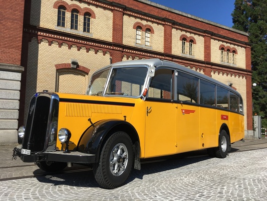 Postbuses ensure that spectators get to the route for the 100 Years of Klausen Race 2022 memorial