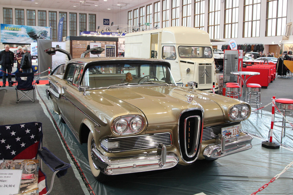 Prächtiger Edsel, benannt nach Henry Fords Sohn - Motorworld Classics Berlin 2019