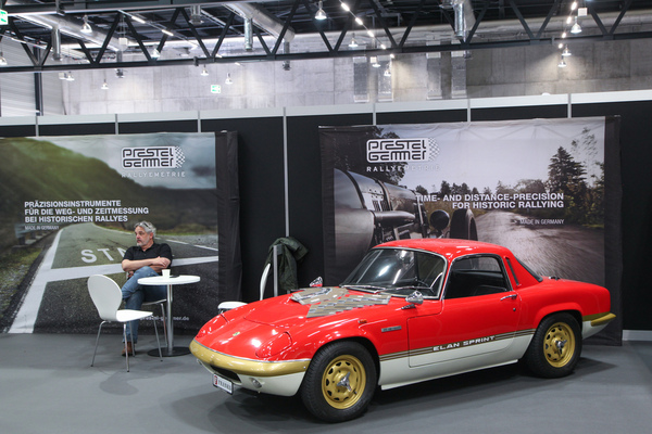 Präzisionsinstrumente von Prestel und ein Lotus Elan Sprint Coupé aus den frühen Siebzigerjahren - Swiss Classic World Luzern 2021