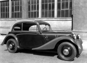 Praga Baby Cabriolet (1934) - Cabriolet-Limousine mit festen Türrahmen