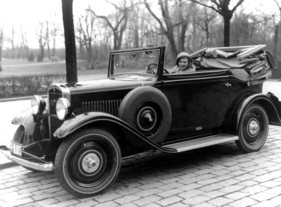 Praga Piccolo Cabriolet (1930) - mit geöffnetem Dach Praga Piccolo Cabriolet (1930) - mit geöffnetem Dach