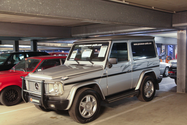 Privatmarkt im Parkhaus - auch der Mercedes-Benz G ist im Klassikermarkt angekommen - Bremen Classic Motorshow 2019
