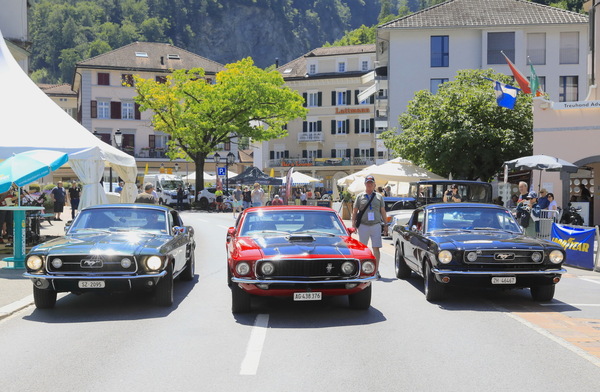 Bild: Prix d'Elégance (Sieger in der Mitte) - 11. Heidi Classic 2023