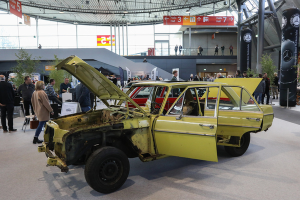Problemzonen am Mercedes-Benz W108/109 transparent gemacht - 24. Retro Classics Stuttgart 2025