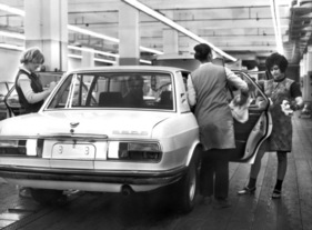 Produktion BMW 2800 (E3) im Jahr 1970 (100 Jahre BMW-Werk München) (1970)
