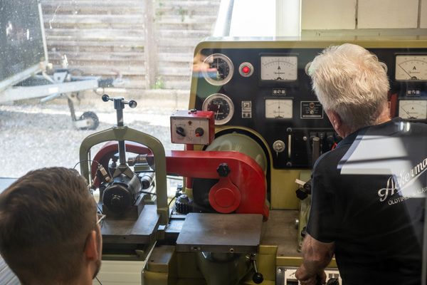 Prüfstand in der Garage Ackermann – 8. Autos von Dazumal 2023