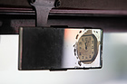 Bild: REO Flying Cloud (1929) - eingebaute Uhr im Rückspiegel