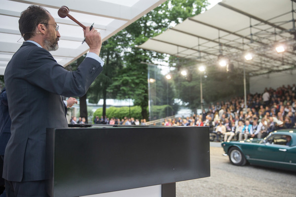 Bild: RM/Sotheby's Villa Erba Versteigerung am 25. Mai 2019 - ... und zum Dritten