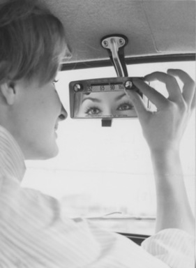 Radiobedienung im Rückspiegel - Genfer Automobilsalon 1959